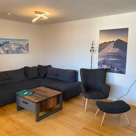 Alpen Luaga Apartman *